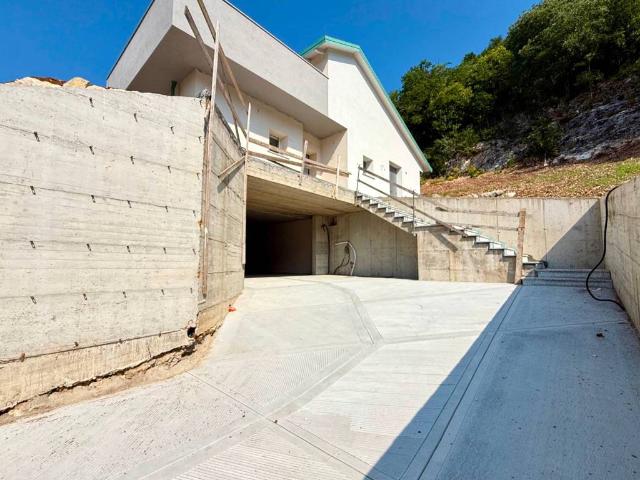 Villa Indipendente in vendita a Martina, Vigano San Martino