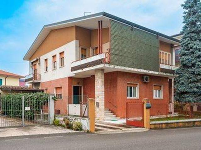 Villa Indipendente in vendita a Vigasio, Veneto