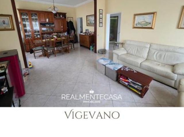 Villa Indipendente in vendita a Cascina Aguzzafame, Vigevano
