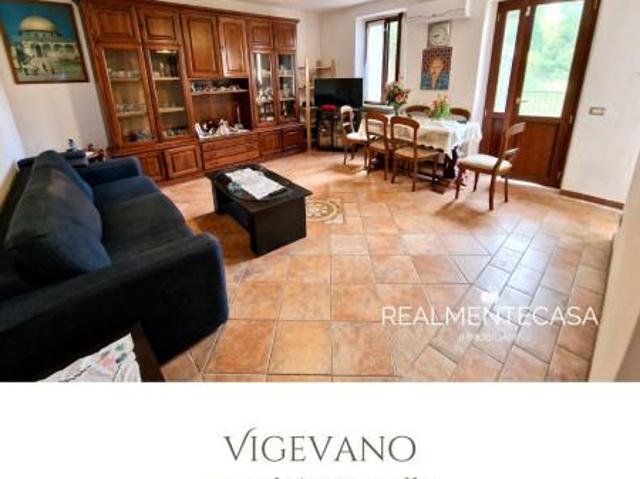 Villa Indipendente in vendita a Vigevano, Lombardia