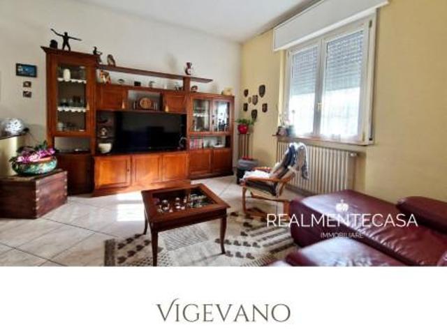 Villa Indipendente in vendita a Cascina Badalla, Vigevano