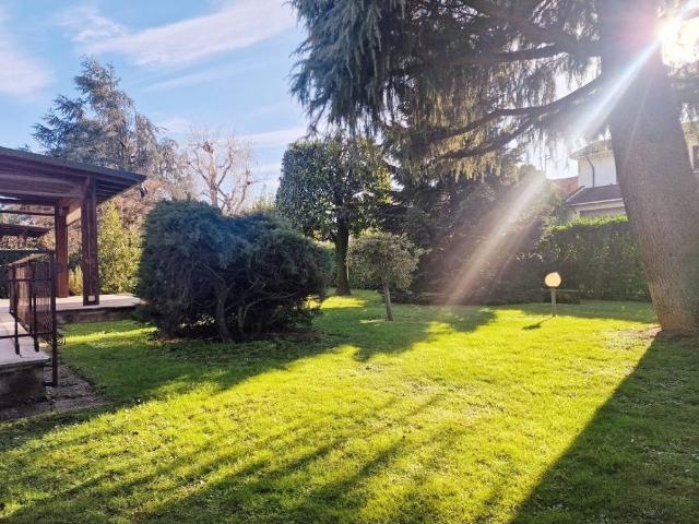 Villa Indipendente in vendita a Piccolini, Vigevano