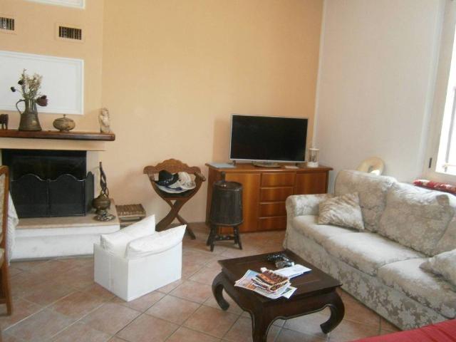 Villa Indipendente in vendita a Vigevano, Pavia