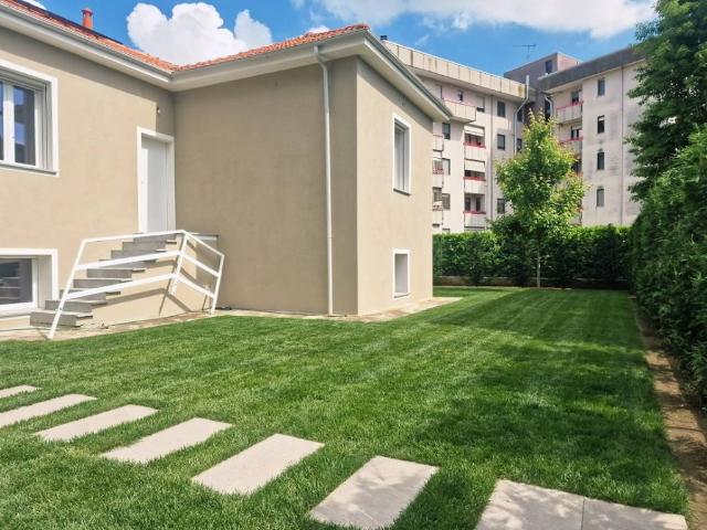 Villa Indipendente in vendita a Portalupa, Vigevano