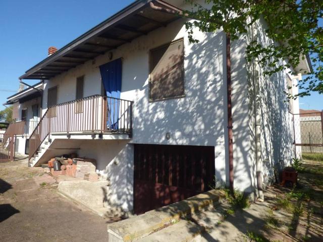 Villa Indipendente in vendita a Cascina Badalla, Vigevano