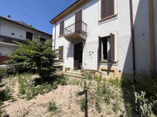 Villa Indipendente in vendita a Vigevano, Lombardia
