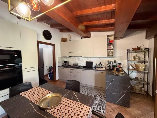 Villa Indipendente in vendita a Piccolini, Vigevano