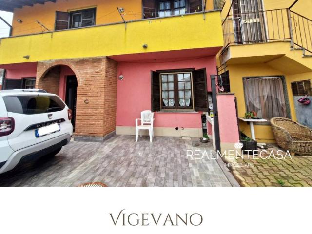 Villa Indipendente in vendita a Piccolini, Vigevano