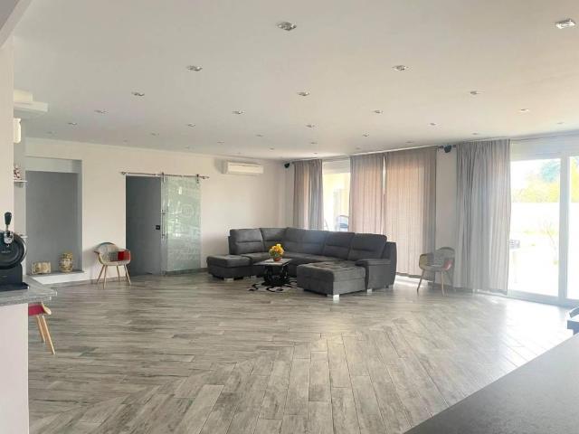 Villa Indipendente in vendita a Fogliano, Vigevano
