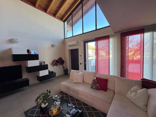 Villa Indipendente in vendita a Piccolini, Vigevano