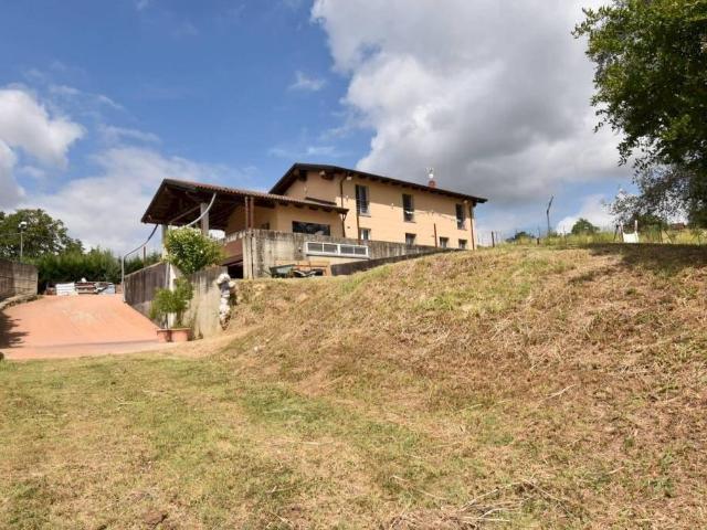 Villa Indipendente in vendita a Piemonte, Asti