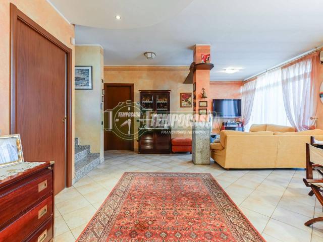 Villa Indipendente in vendita a Cascina Cusana, Vignate