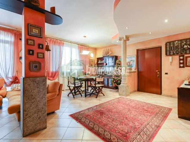 Villa Indipendente in vendita a Cascina Cusana, Vignate