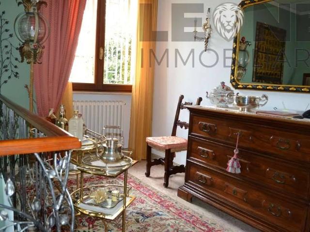 Villa Indipendente in vendita a Unione di comuni Terre di Castelli, Vignola