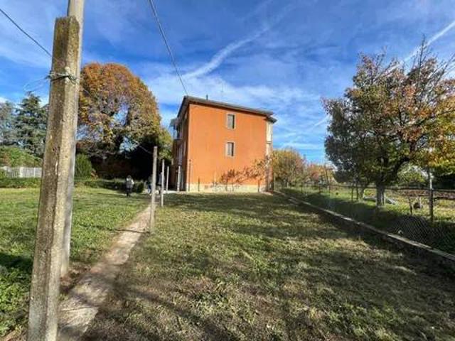 Villa Indipendente in vendita a Vigolzone, Piacenza