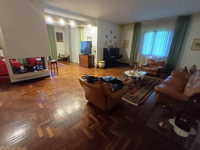 Villa Indipendente in vendita a Vigolzone, Reggio Emilia