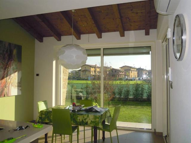 Villa Indipendente in vendita a Vigolzone, Reggio Emilia