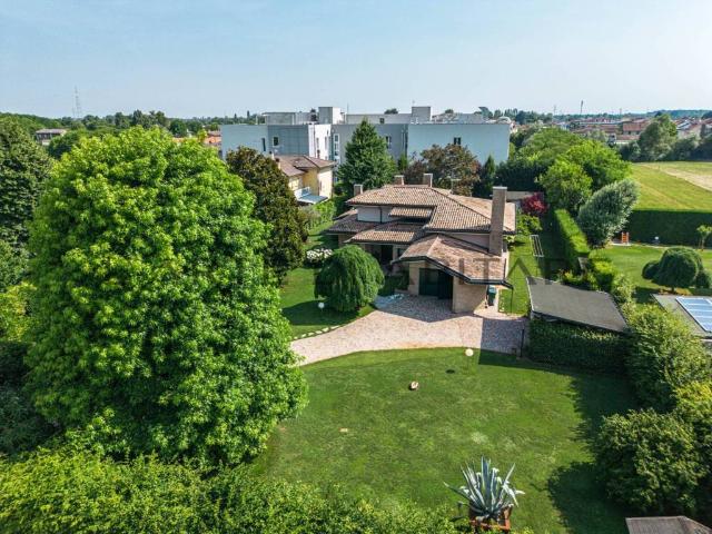 Villa Indipendente in vendita a Vigonovo, Veneto