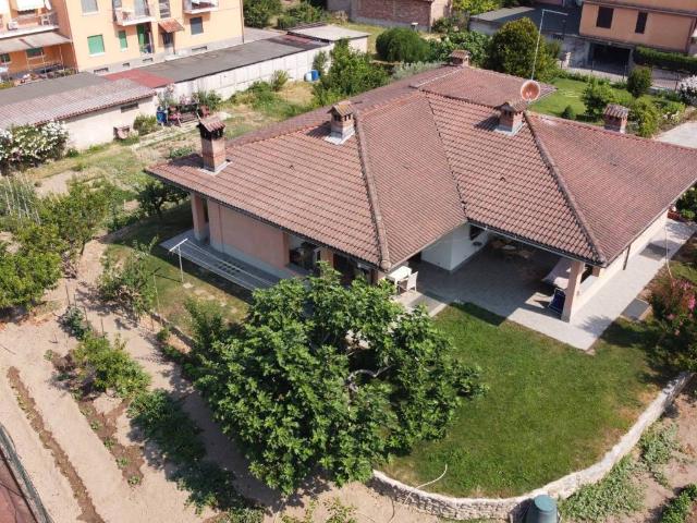 Villa Indipendente in vendita a Piemonte, Alessandria