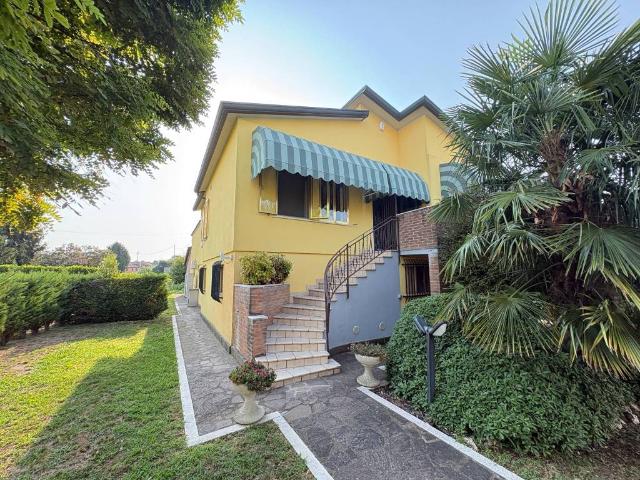 Villa Indipendente in vendita a Villa Bartolomea, Veneto