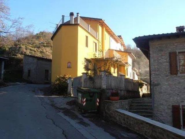 Villa Indipendente in vendita a Le Piane, Villa Collemandina