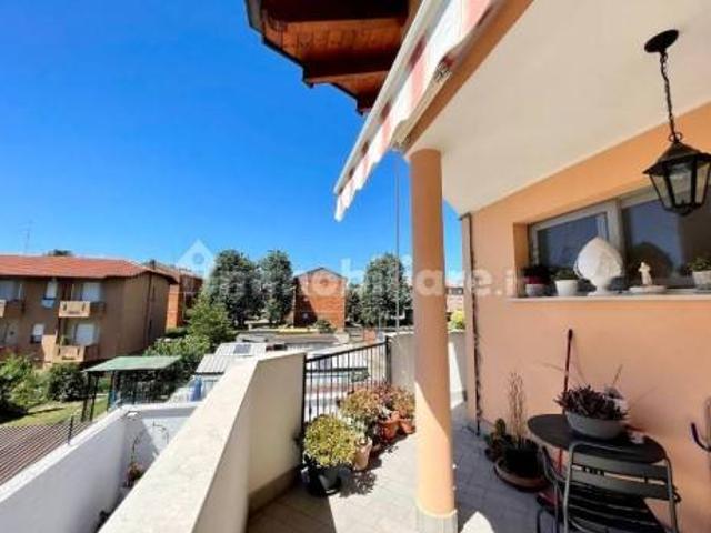Villa Indipendente in vendita a Villa Cortese, Lombardia
