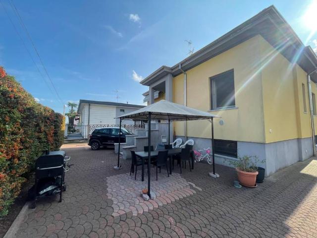 Villa Indipendente in vendita a Villa Cortese, Lombardia