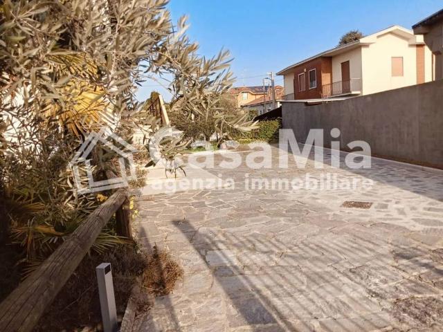 Villa Indipendente in vendita a Villa Cortese, Lombardia