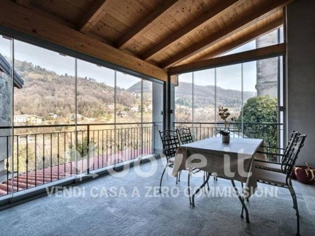 Villa Indipendente in vendita a Bruntino, Villa D'almè