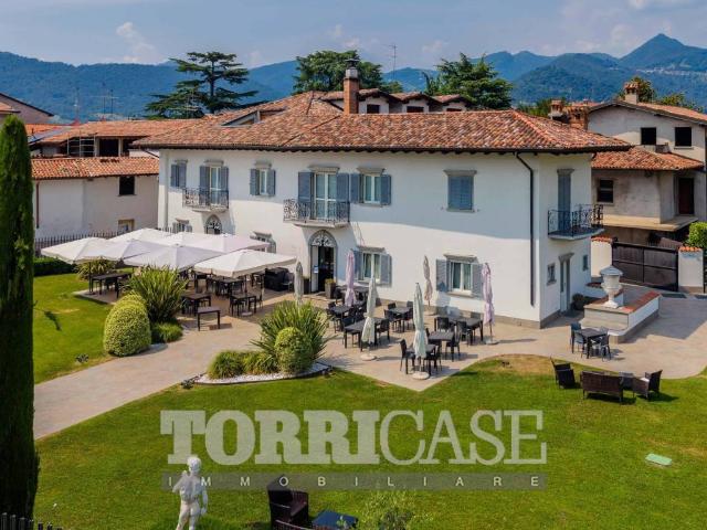 Villa Indipendente in vendita a Villa Di Serio, Lombardia