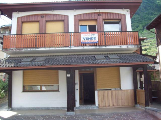 Villa Indipendente in vendita a Villa Di Tirano, Lombardia