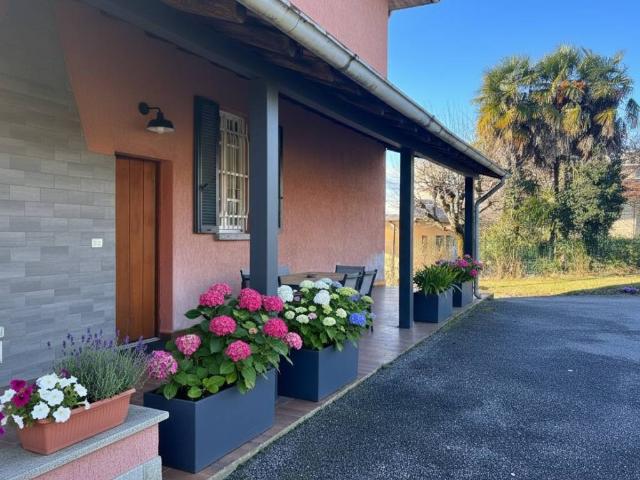 Villa Indipendente in vendita a Maccio, Villa Guardia