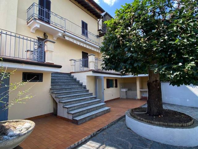 Villa Indipendente in vendita a Civello, Villa Guardia