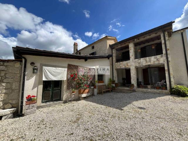 Villa Indipendente in vendita a Villa Latina, Lazio