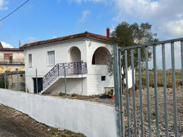 Villa Indipendente in vendita a Villa Literno, Campania