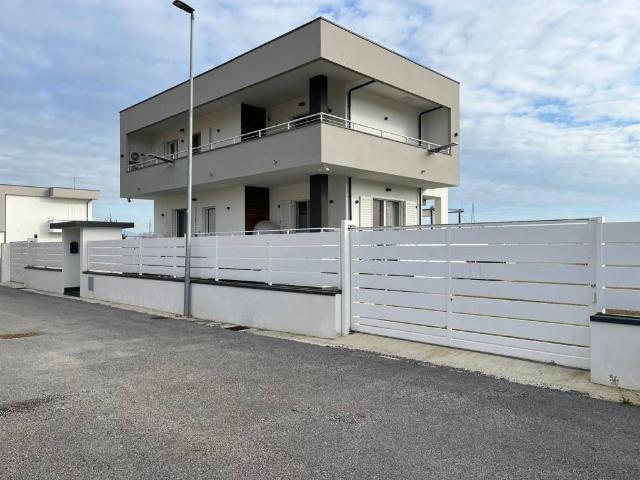 Villa Indipendente in vendita a Villa Literno, Campania