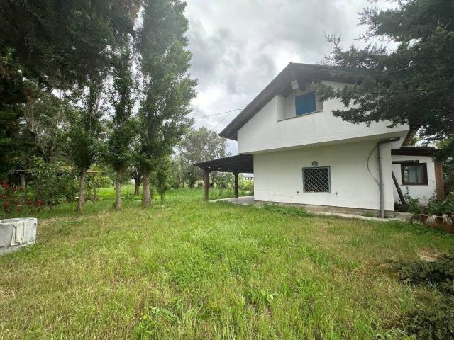 Villa Indipendente in vendita a Villa Literno, Campania