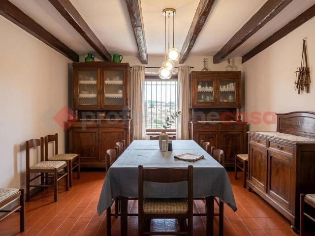 Villa Indipendente in vendita a Appennino Reggiano, Re