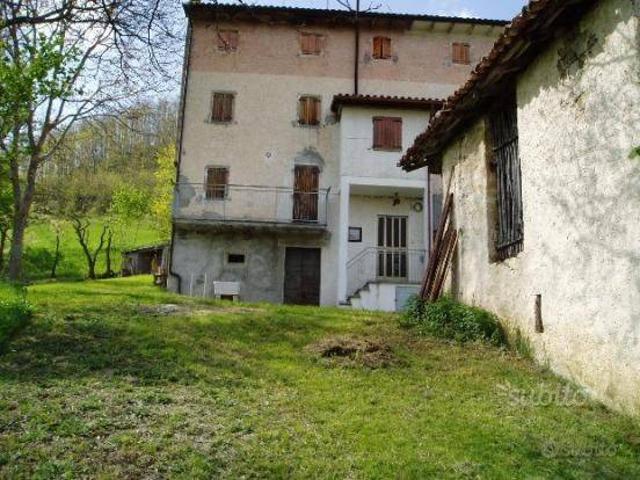 Villa Indipendente in vendita a Appennino Reggiano, Re