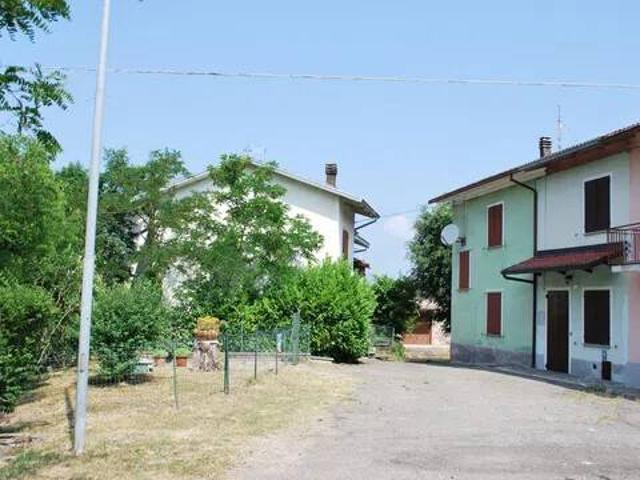 Villa Indipendente in vendita a Appennino Reggiano, Re