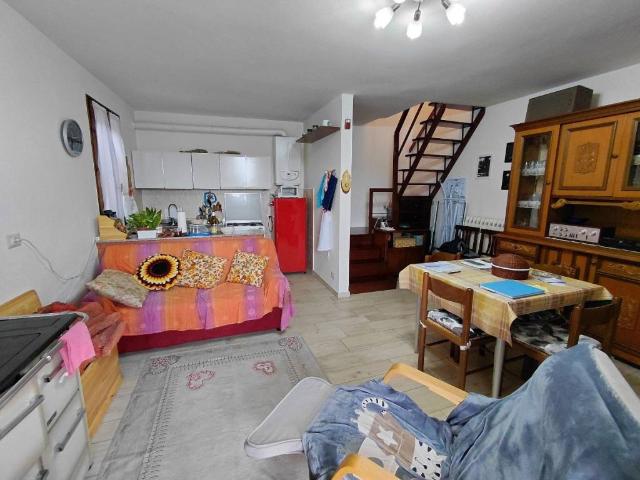 Villa Indipendente in vendita a Appennino Reggiano, Re