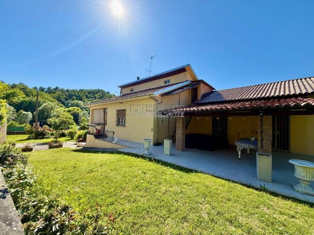 Villa Indipendente in vendita a Piemonte, Asti