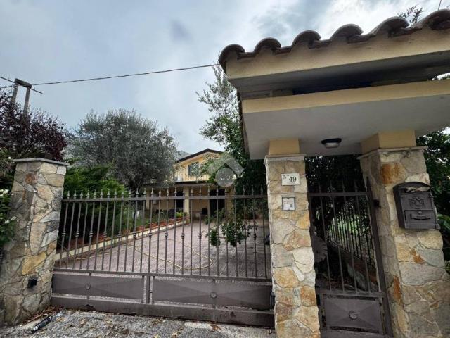 Villa Indipendente in vendita a Villa Santa Lucia, Frosinone