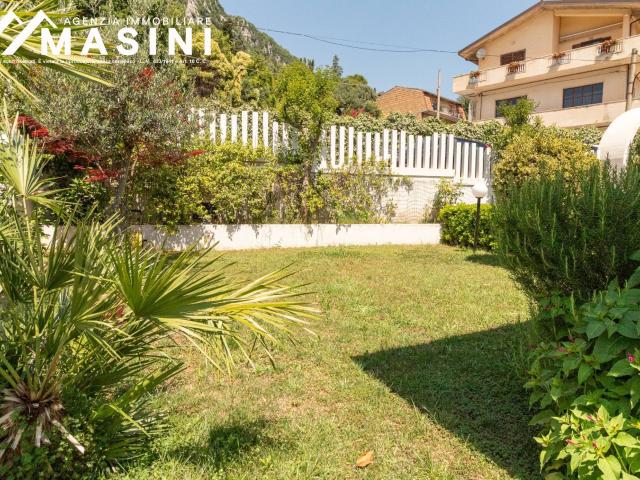 Villa Indipendente in vendita a Villa Santa Maria, Abruzzo