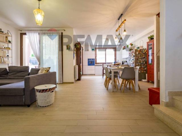 Villa Indipendente in vendita a Misilmeri, Sicilia