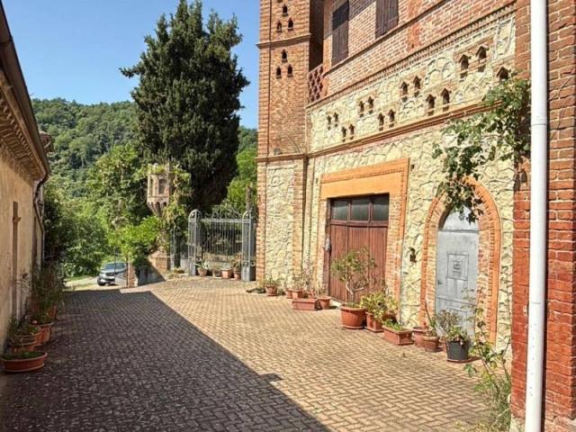 Villa Indipendente in vendita a Piemonte, Alessandria