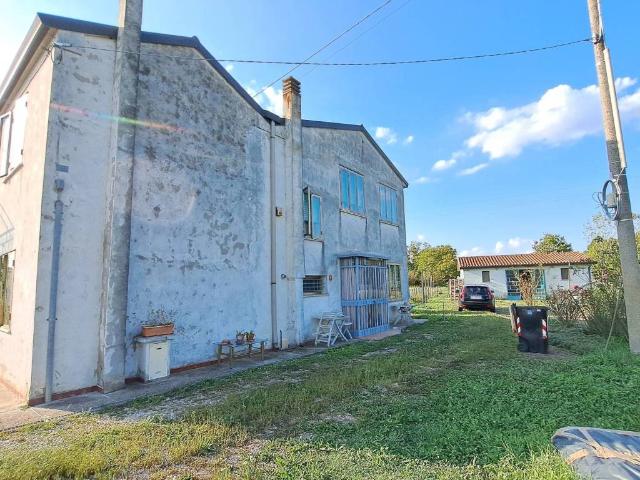 Villa Indipendente in vendita a Villadose, Veneto