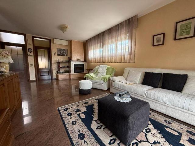 Villa Indipendente in vendita a Villadose, Veneto