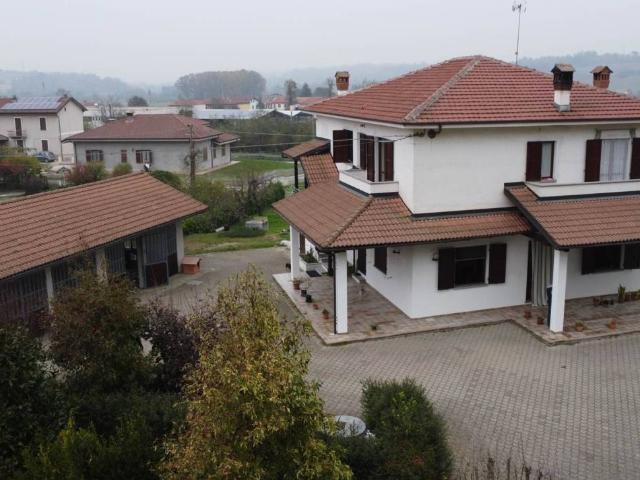 Villa Indipendente in vendita a Piemonte, Asti