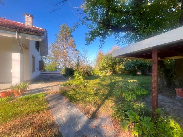 Villa Indipendente in vendita a Piemonte, Asti
